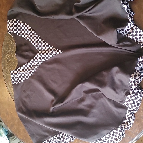 Black & White Cape Sz 4xl - Picture 1 of 5